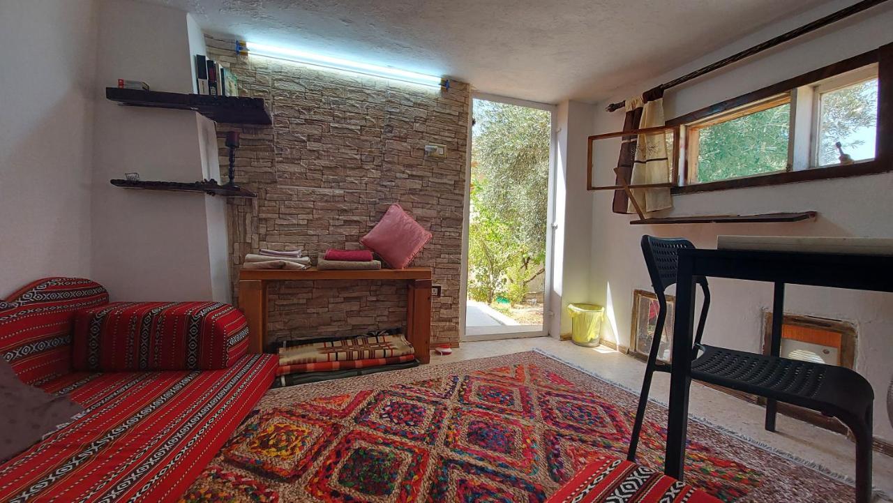 Our Villa'S Private Apartments - Hq Budget Stay - Wonderful Horizon View Of Jerash Jarash Eksteriør billede